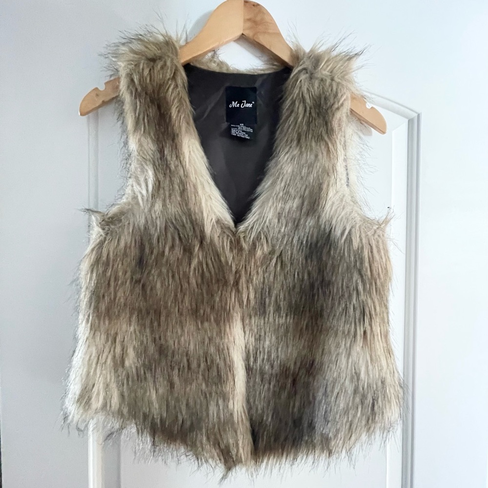 Me Jane faux fur vest
